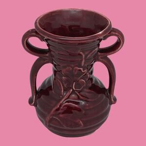 Vintage SHAWNEE POTTERY Burgundy Double Handle Flower Vase 5" 1941-1969